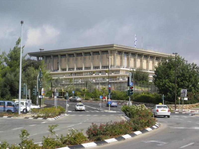 Izraelben mégsem kerül sor előrehozott választásokra.