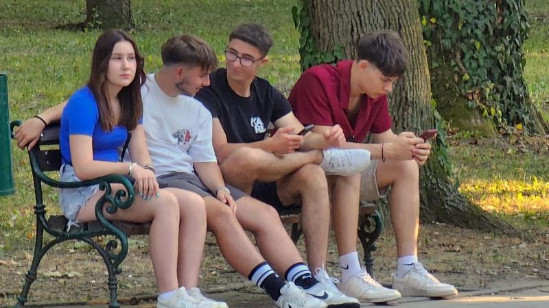 Éppen azon a helyszínen: közösen élték át az izgalmakat a fiatalok Gyulán – képek és videók.