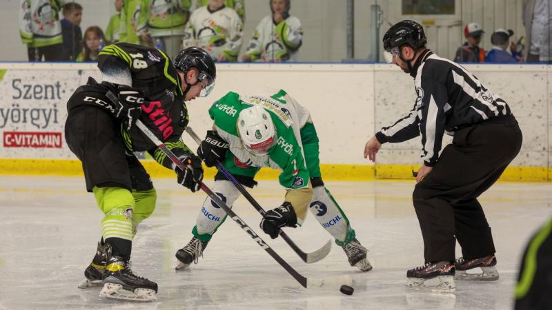 A nyitófordulóban a dobogósok csatáját sajnos nem tudták megnyerni.