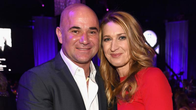 Steffi Graf és Andre Agassi: 25 éve tartó, filmbe illő románc | Story

Steffi Graf és Andre Agassi története nem csupán egy szívhez szóló romantikus mese, hanem a sportvilág egyik legszebb és leginspirálóbb szerelme is. Kétségkívül, a tenisztörténelem két