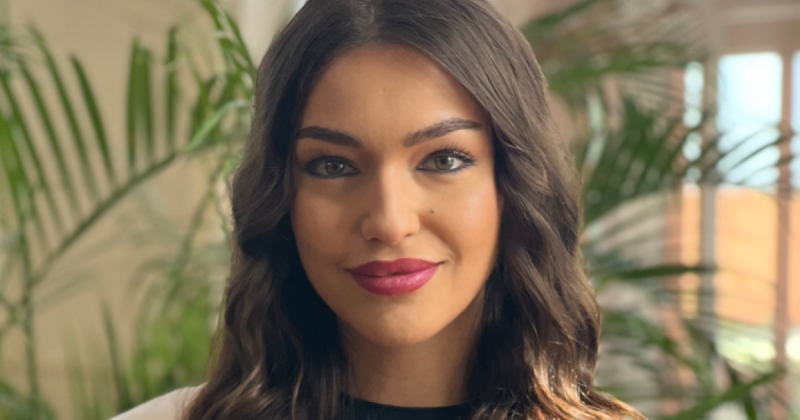 Katzenbach Andi ebben a lenyűgöző outfitben ragyogott a Miss World világversenyen: nála nem létezik vonzóbb hölgy!