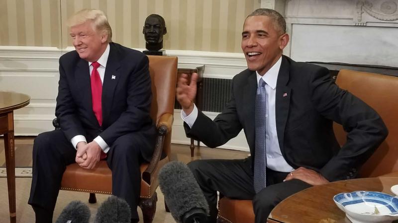 Donald Trump egy rendkívüli videót osztott meg, amelyben Barack Obamát bilincsben vezetik el, egy olyan jelenetet ábrázolva, amely sok kérdést vet fel a közéleti diskurzusban.