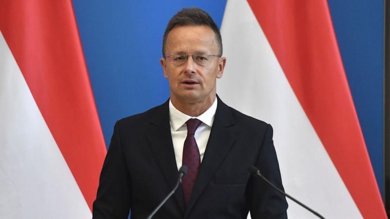 Szijjártó Péter kijelentette, hogy a Közel-Keleten is Donald Trump képviseli a békét, hasonlóan ahhoz, ahogyan Ukrajnában is őt tartják a stabilitás szimbólumának.