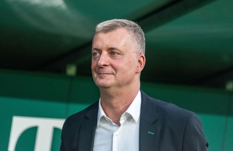 Kubatov Gábor váratlan üzenetet intézett a Győri ETO csapatához a kiesést követően, amire sokan nem számítottak. Az alábbiakban olvashatjátok a teljes szöveget.