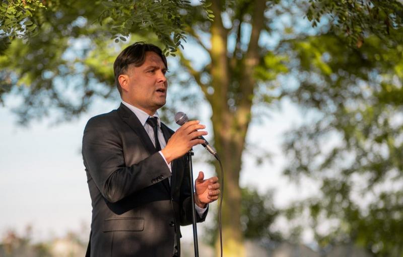 A szlovákiai Magyar Szövetség elnöke a sajtóból értesült arról, hogy tagja a DPK-nak.