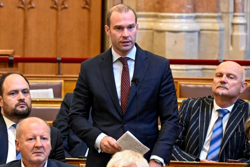 Hollik István: A nemzeti konzultáció keretein belül lehetőségünk nyílik véleményt formálni a Tisza Párt titkos programjáról is (VIDEÓ)